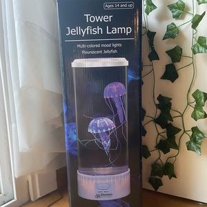TOWER JELLYFISH LAMP